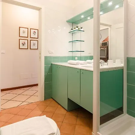 Flat 13: Elegante E Luminoso Con Terrazzo Privato Boloňa