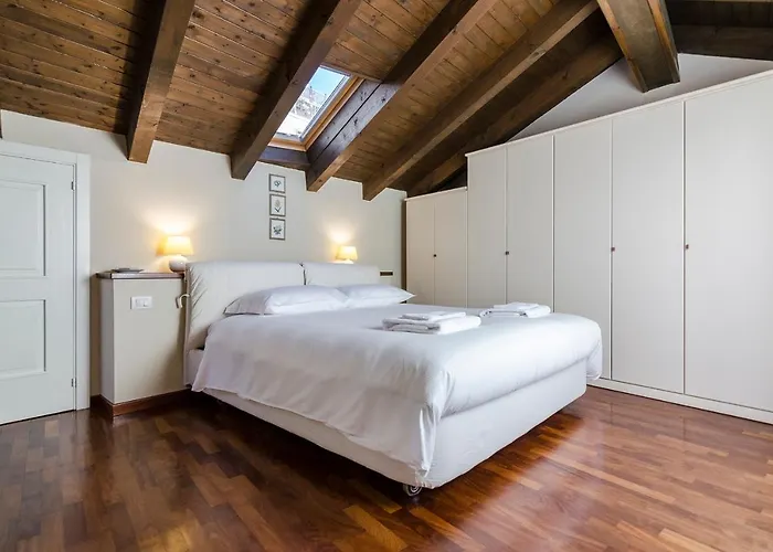 Flat 13: Elegante E Luminoso Con Terrazzo Privato