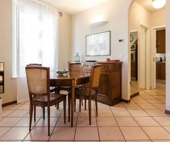 Flat 13: Elegante E Luminoso Con Terrazzo Privato Bologna