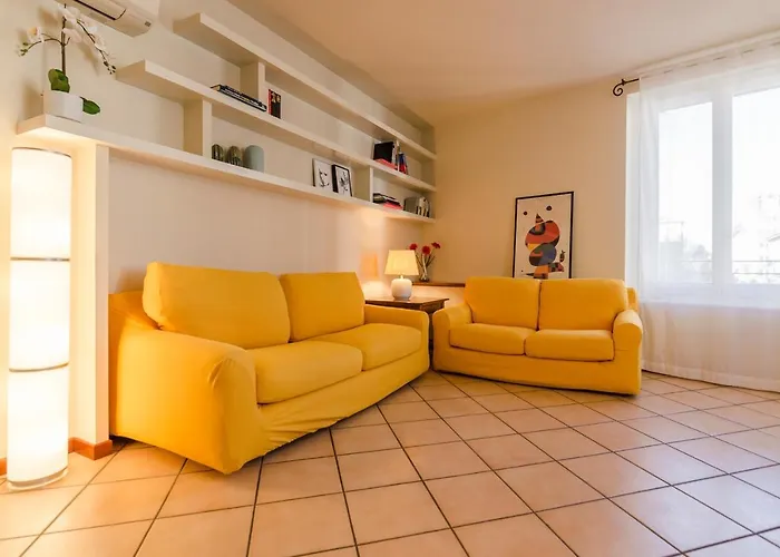 Flat 13: Elegante E Luminoso Con Terrazzo Privato Apartment Bologna