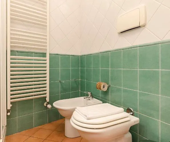 Flat 13: Elegante E Luminoso Con Terrazzo Privato * Bologne