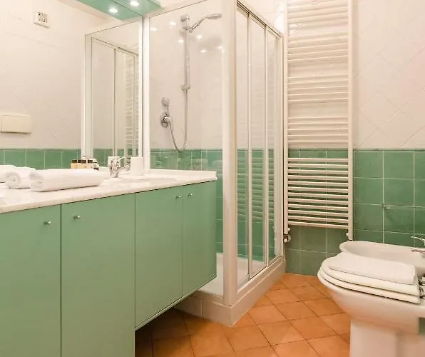 Apartment Flat 13: Elegante E Luminoso Con Terrazzo Privato Bologna