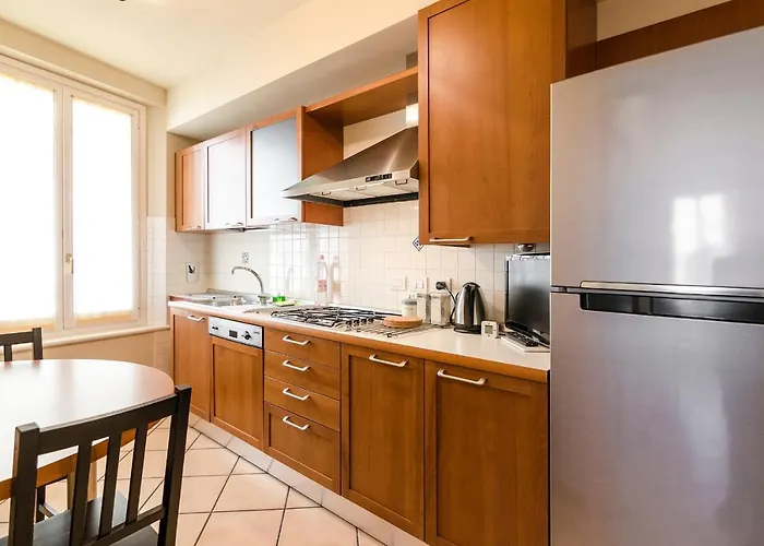 Flat 13: Elegante E Luminoso Con Terrazzo Privato