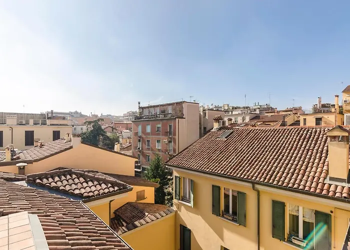 Appartement Flat 13: Elegante E Luminoso Con Terrazzo Privato