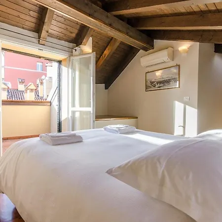 Apartman Flat 13: Elegante E Luminoso Con Terrazzo Privato Bologna